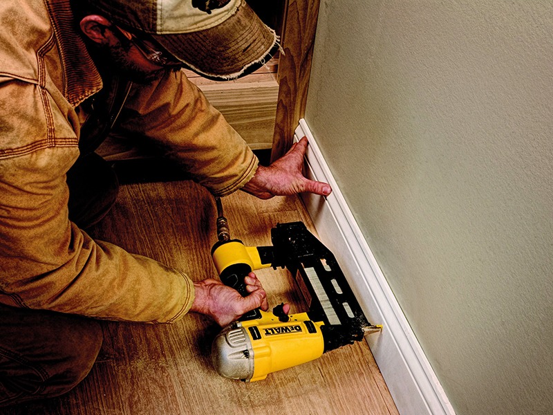 DeWALT Power Tools DPN1664PP Pneumatic 16 Gauge Finish Nailer - Image 2