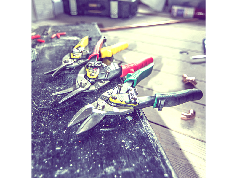 STANLEY® Hand Tools Red Aviation Snips Left Cut 250mm (10in) - Image 2